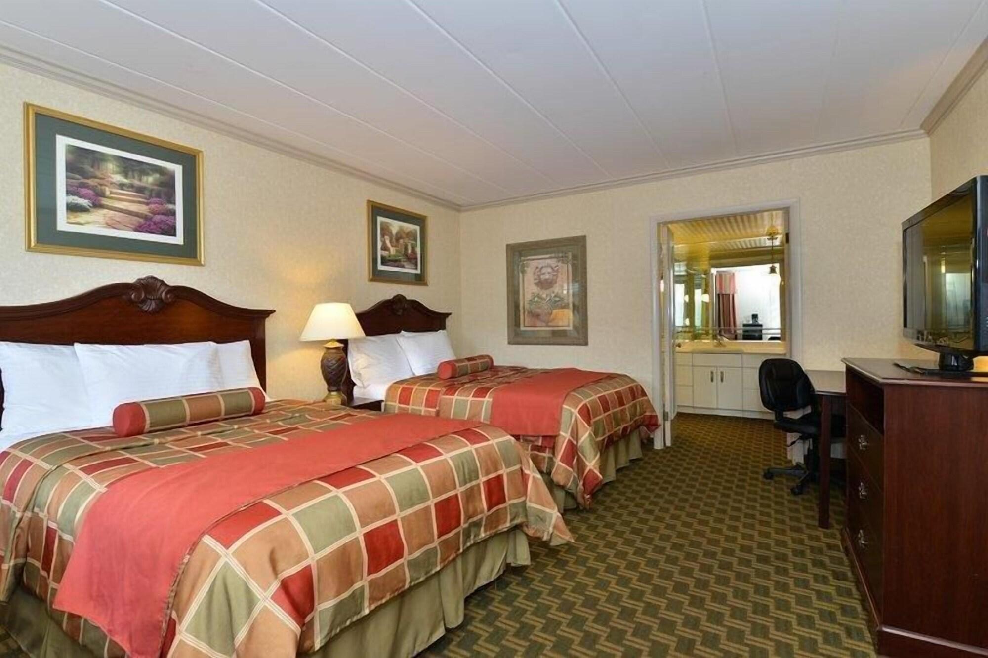 Days Inn & Suites By Wyndham Roseville/Detroit Area Εξωτερικό φωτογραφία