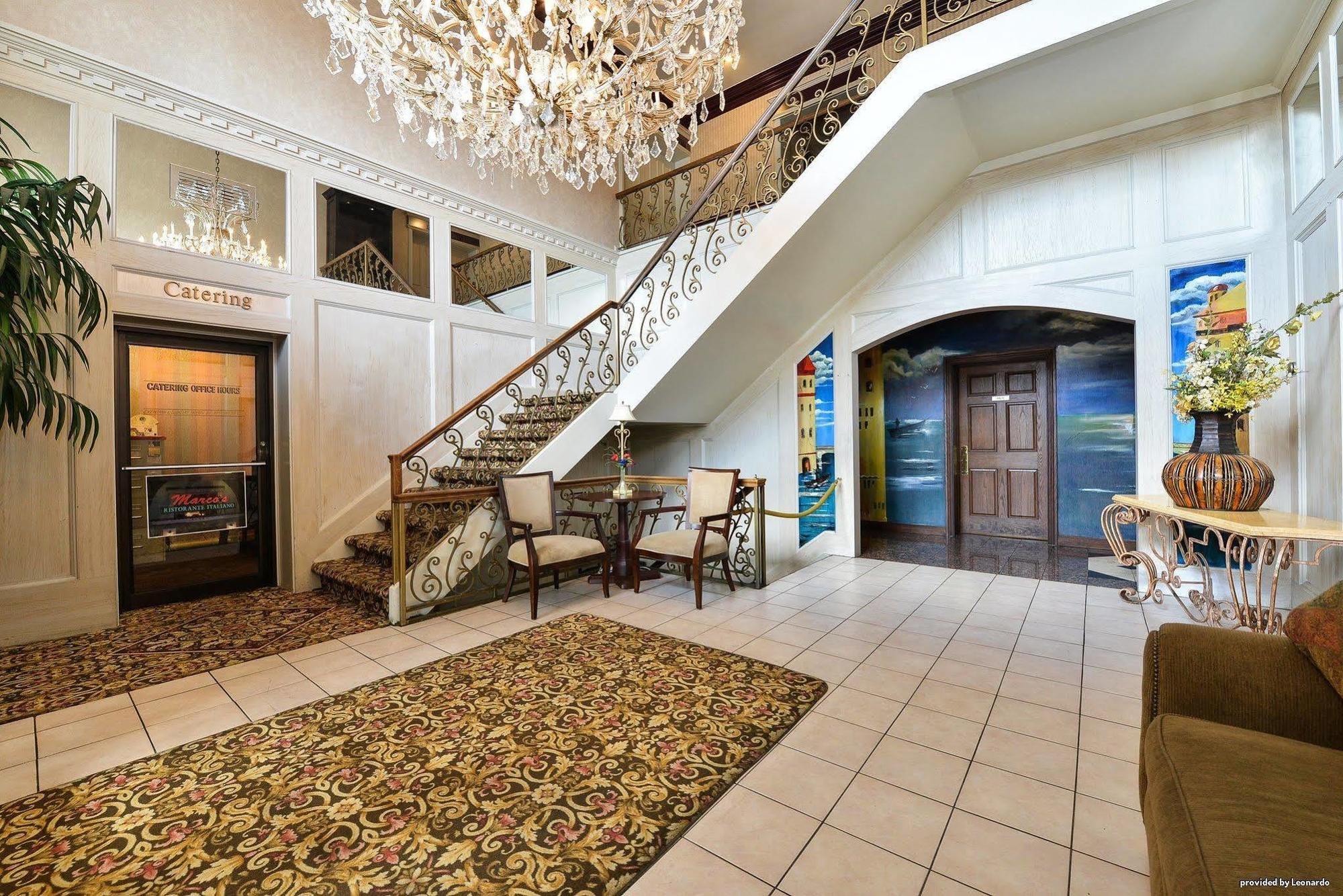 Days Inn & Suites By Wyndham Roseville/Detroit Area Εξωτερικό φωτογραφία