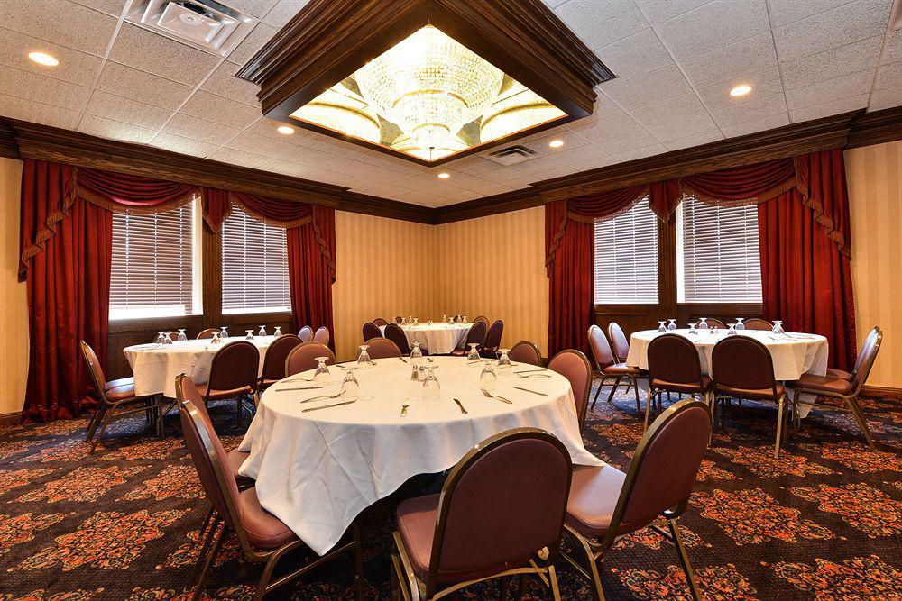 Days Inn & Suites By Wyndham Roseville/Detroit Area Εξωτερικό φωτογραφία